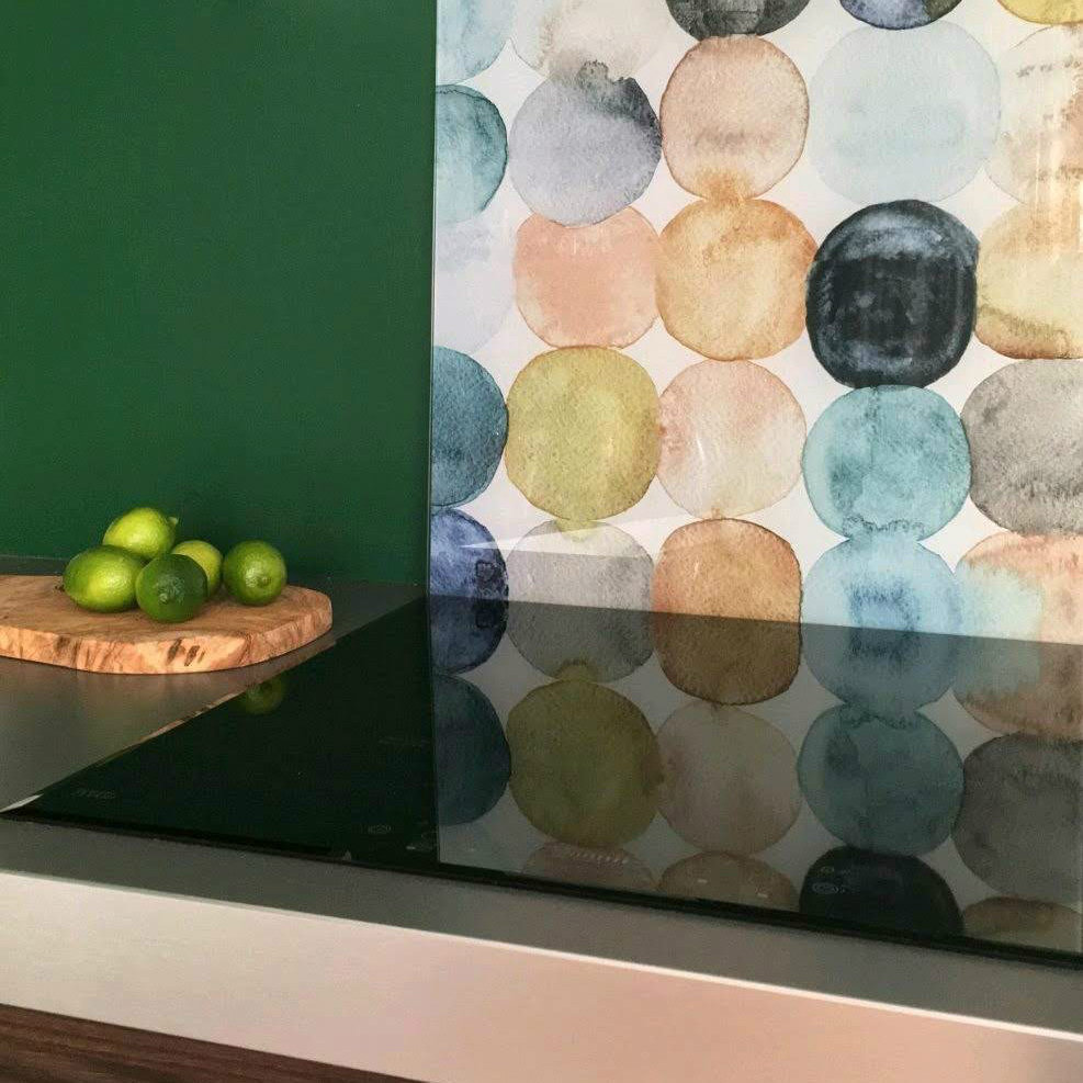 Glazen keukenachterwand met patroon